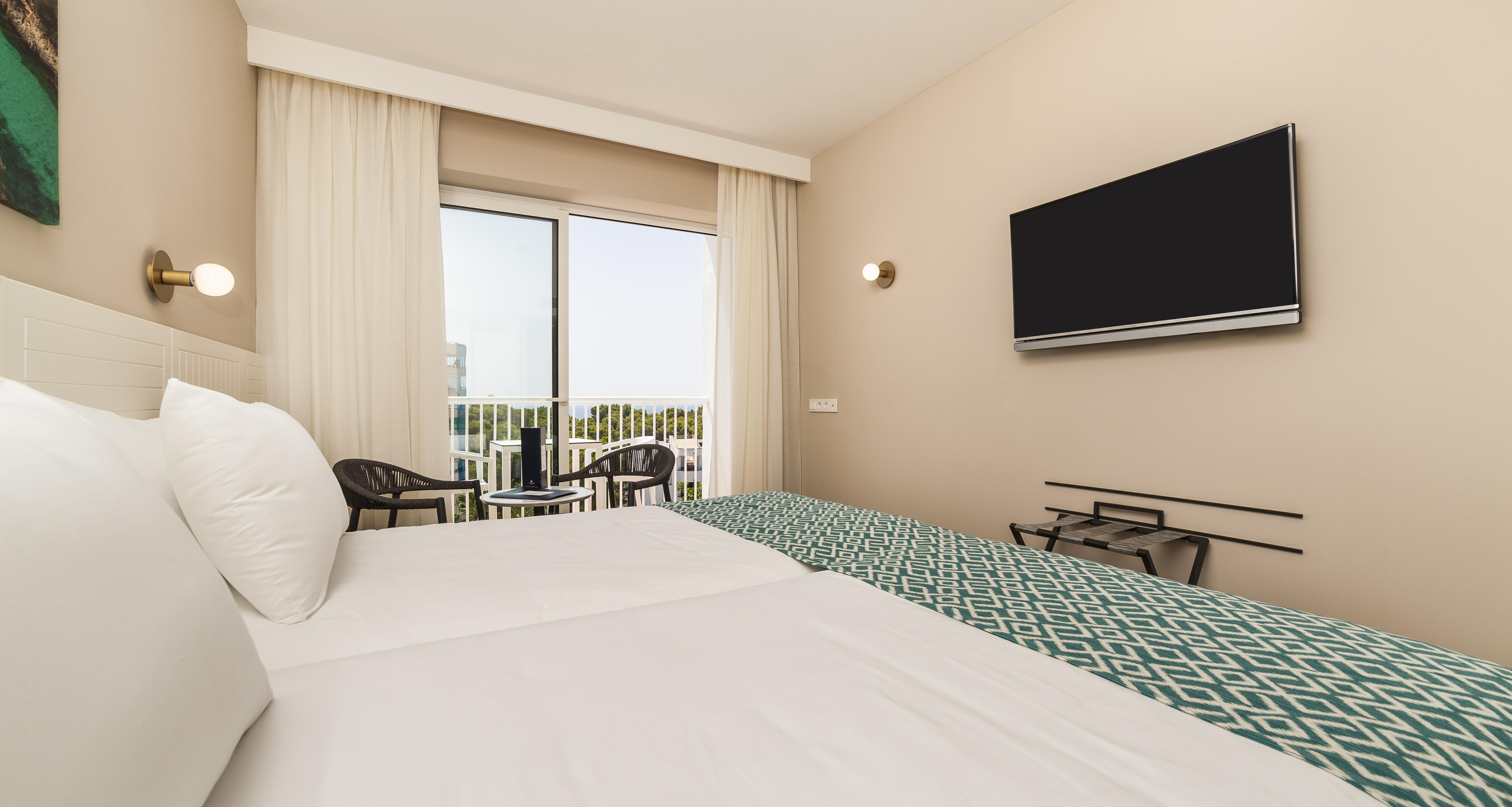 Eurostars Marivent Hotel PMI Eksteriør billede Room with balcony