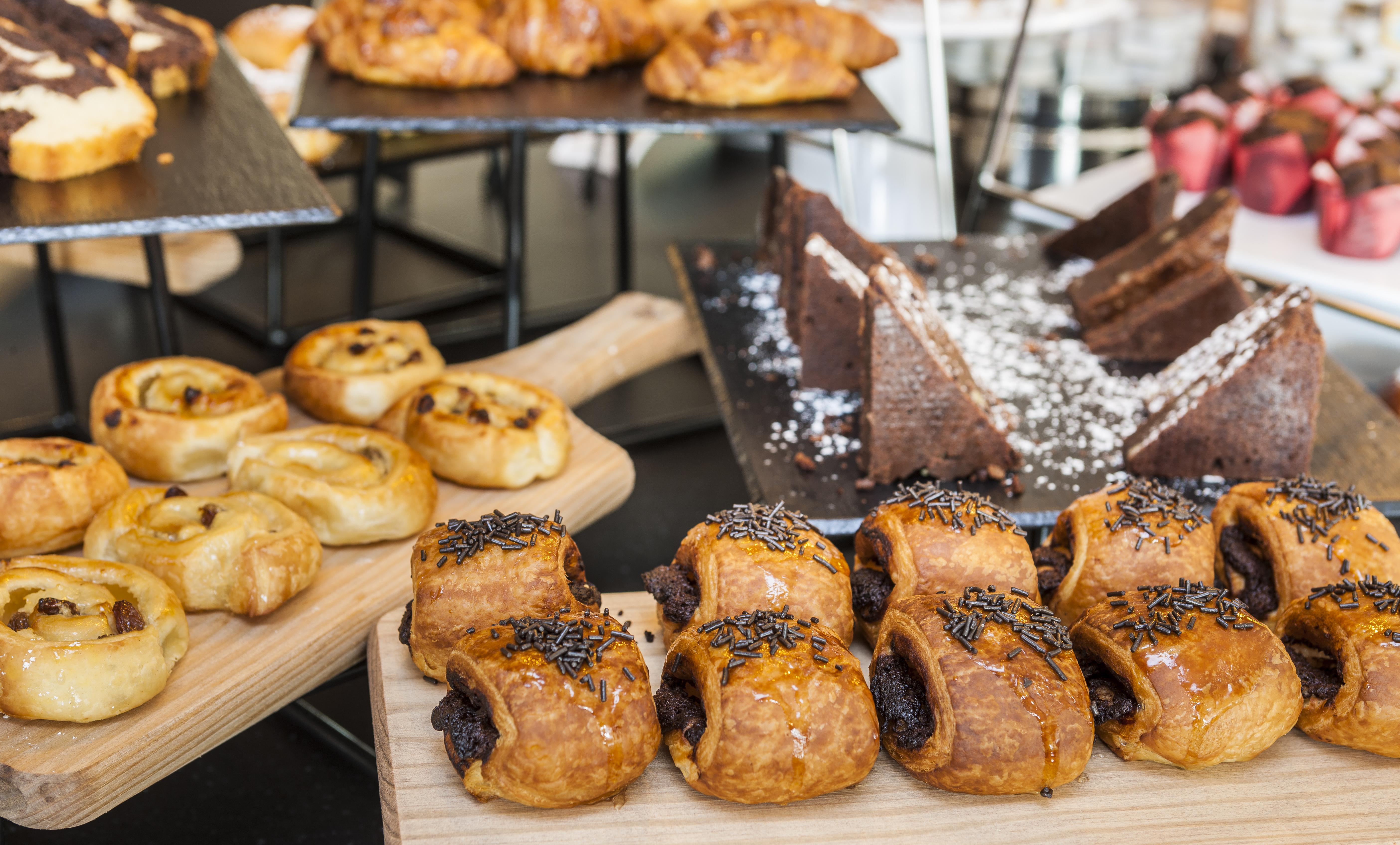 Eurostars Marivent Hotel PMI Eksteriør billede A selection of pastries