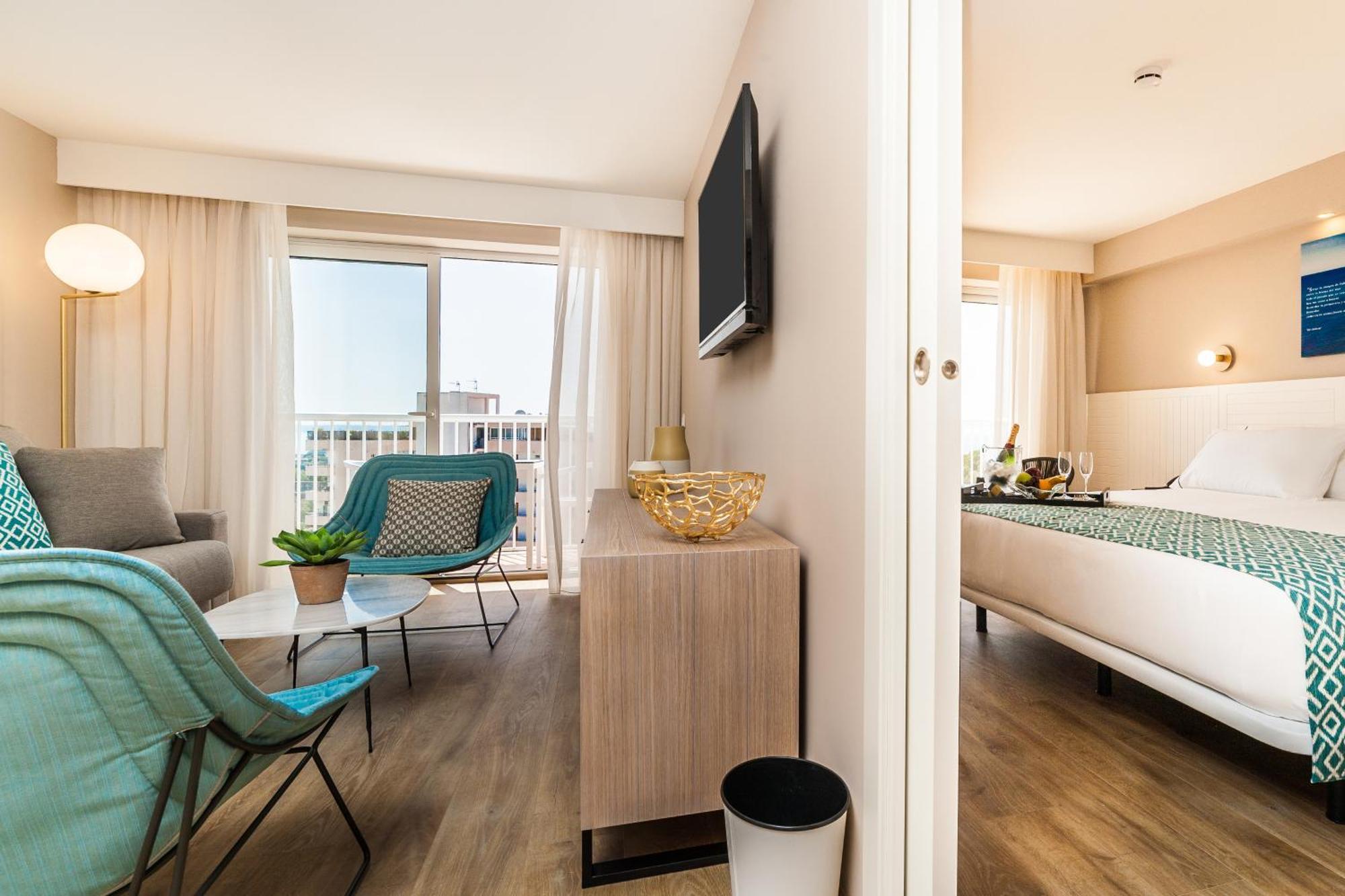 Eurostars Marivent Hotel PMI Eksteriør billede Room with balcony